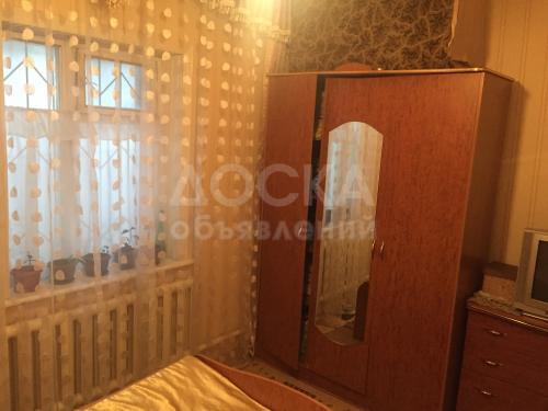 Продаю дом 4 сот. -ком., 75 кв. кв. м., этаж-1, 4-сот., стена кирпич, ул. Салиева .