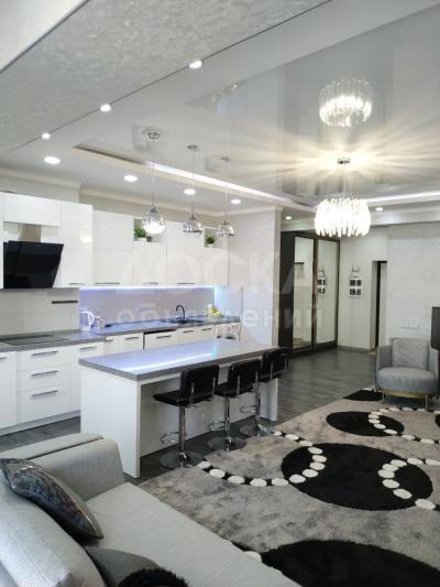 Продаю 3-комнатную квартиру, 88.7кв. м., этаж - 10/10, Фрунзе/ Панфилова.