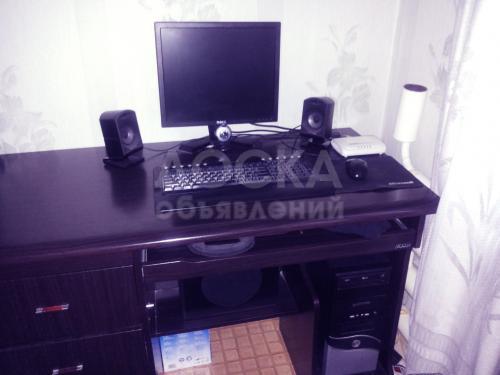 продаю игровой компьютер + в подарок компьютерный стол + в подарок в веб камера.