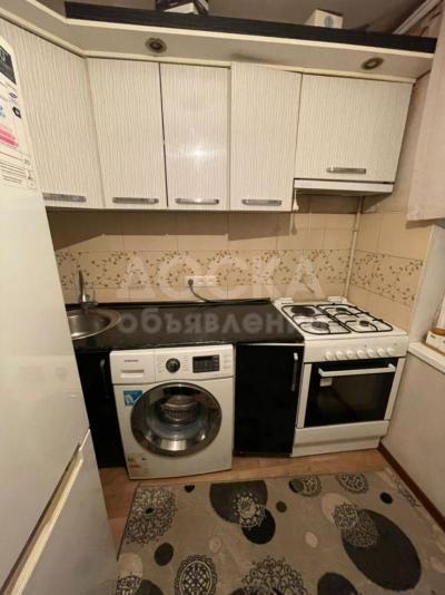 Продаю 3-комнатную квартиру, 56кв. м., этаж - 3/4, 5 мкр.