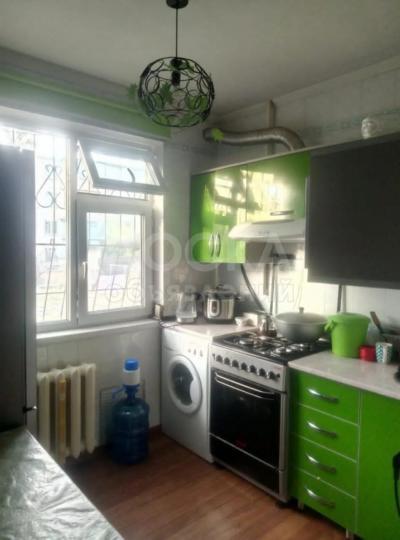 Продаю 3-комнатную квартиру, 58кв. м., этаж - 1/4, 9 мкрн. по ул.малдыбаева.