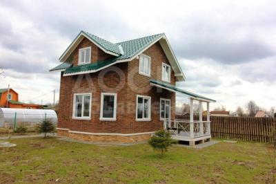 Продаю дом 5-ком., 60кв. м., этаж-1, 6 соток -сот., стена кирпич, БИШКЕК.