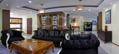 Продаю 4-комнатную квартиру, 260кв. м., этаж - 2/10, Район старого Аэропорта.