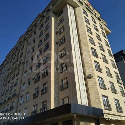 Продаю 2-комнатную квартиру, 133кв. м., этаж - 4/10, 5-мкр.