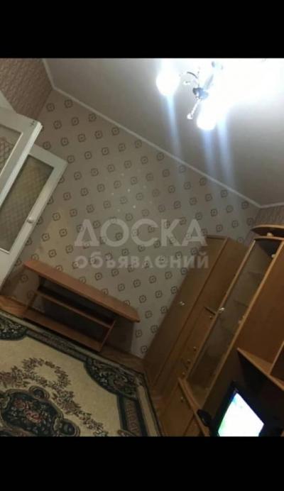 Продаю 3-комнатную квартиру, 62кв. м., этаж - 4/5, Восток-5.