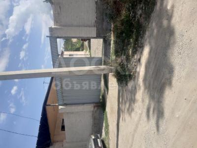 Продаю дом 3-ком. 50кв. м., этаж-1, 8-сот., стена саман, Арча Бешик ул Сандык Тор.