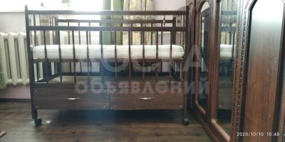 Продам детскую кроватку (манеж). Состояние отличное. С покупки не пользовались, почти новая. Покупал за 14т сом, прошу 4т сом. По совести. 0708202334 whats app 0999247993
