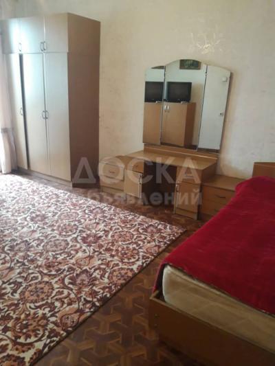 Продаю 1-комнатную квартиру, 36кв. м., этаж - 5/9, 5 мкр.