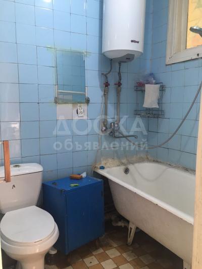 Продаю 2-комнатную квартиру, 40кв. м., этаж - 4/4, Льва Толстого, 61..