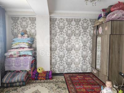 Продаю 1-комнатную квартиру, 30м2кв. м., этаж - 3/8, Ул.Исакеева.