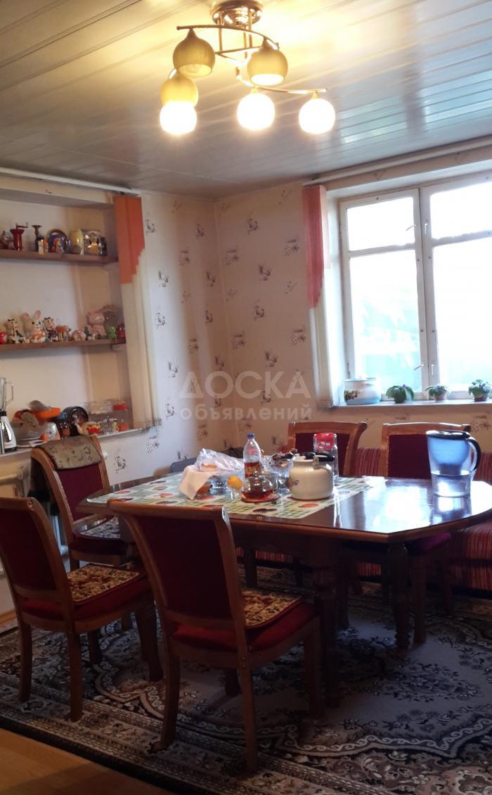 Продаю Дом В Центре Города из 3-х.комнат.