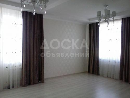 Продаю квартиру 3-ком., 121,8кв. м., этаж - 5/5, Южная магистраль-Бакаева.