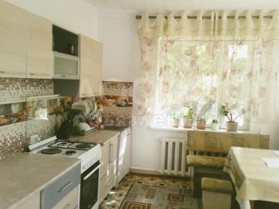 Продаю дом 3-ком., 105кв. м., этаж-1, 5-сот., стена кирпич, Арча-Бешик.