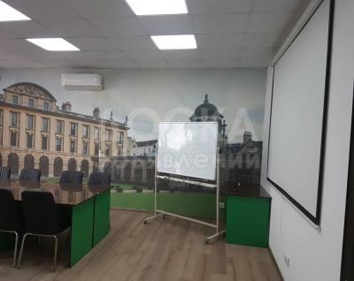 Продаю офис- квартиру 5-ком., Бульвар Эркиндик. Бульвар Эркиндик.