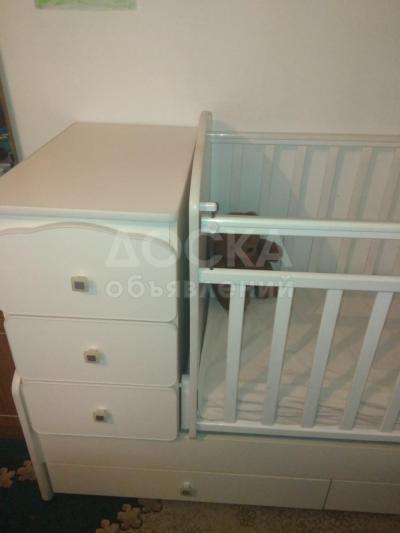Детская кроватка