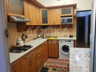 Продаю 3-комнатную квартиру, 100кв. м., этаж - 1/5, Вефа.