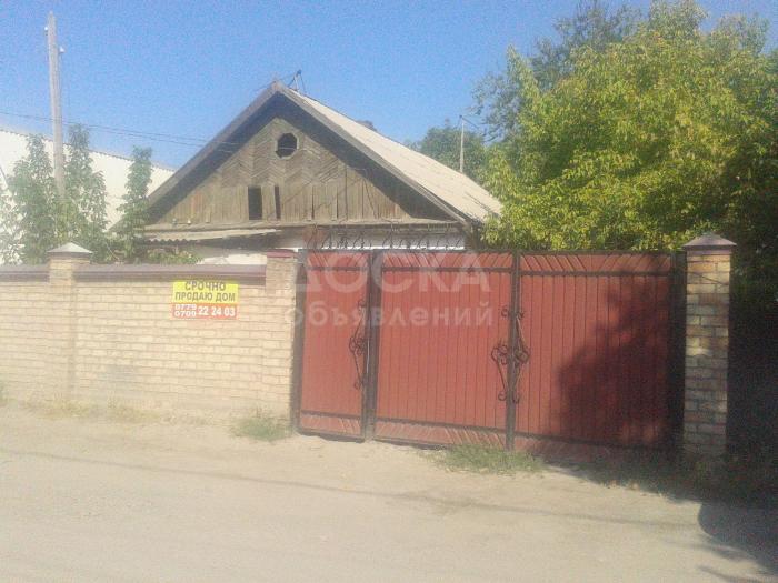 Продаю 5-ком., 90кв. м., этаж-1, 4.5-сот., стена саман, Киркомстром. центр. канализация. все рядом, ( школ, дет. садик,,