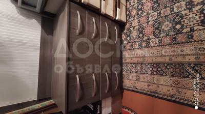 Продаю угловой шкаф и комод