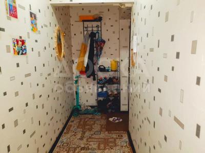 Продаю 1 комнатную квартиру .6 МКР 104 серия 33м2 30300$