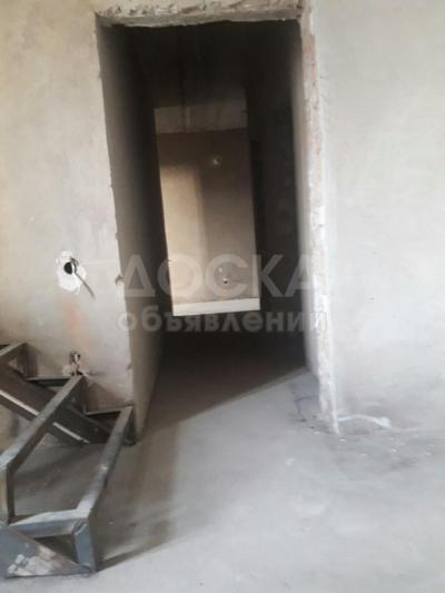 Продаю 4-комнатную квартиру, 182.7кв. м., этаж - 5/6, Чапаева×Ахунбаева.