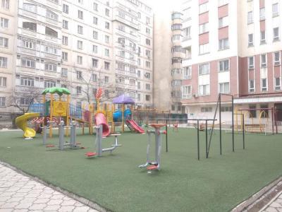 Продаю 2-комнатную квартиру, 64кв. м., этаж - 10/10, Ахунбаева 202.