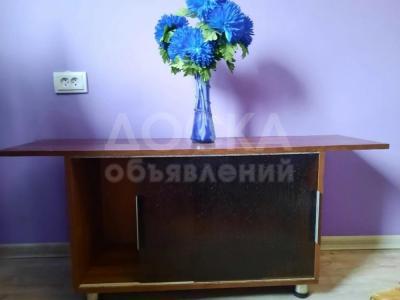 Продаю тумбу.