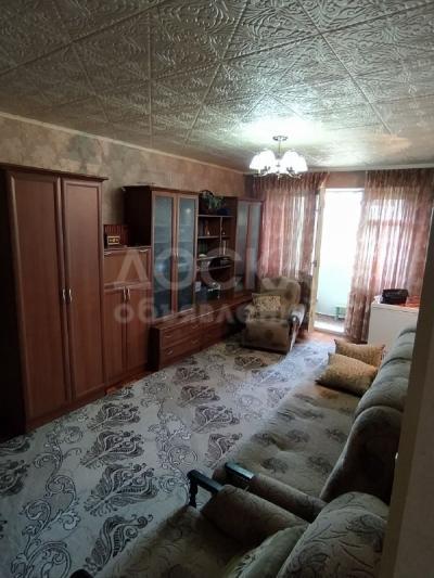 Продаю 3-комнатную квартиру, 58кв. м., этаж - 4/4, 4 МКР.