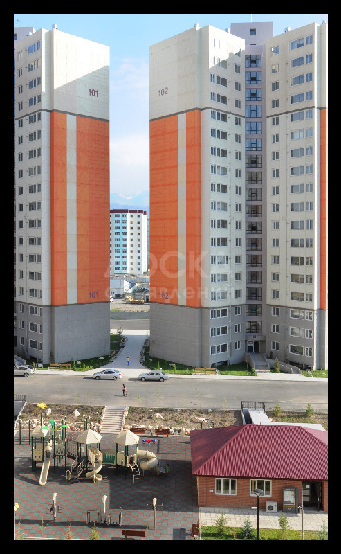 Продаю квартиру 3-ком., 142кв. м., этаж - 8/10, мкр. "Джал".