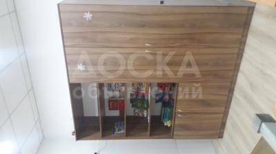 Продаю офисный шкаф