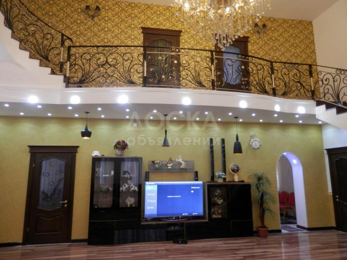 Продаю дом, 8-ком., 400кв. м., этаж-3, 8-сот., стена кирпич, проспект мира южный магистрал,