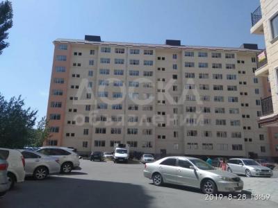 Продаю 2-комнатную квартиру, 65кв. м., этаж - 8/9, мкр Джал.джал 23.