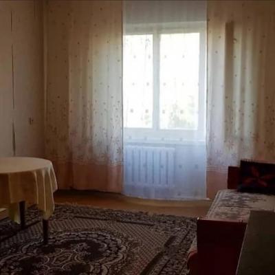 Продаю 2х.комнатную квартиру в 10 микрорайоне