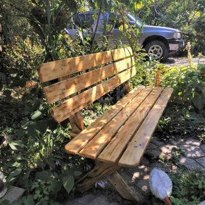 Изготавливаем деревянные лакированные скамейки под заказ.