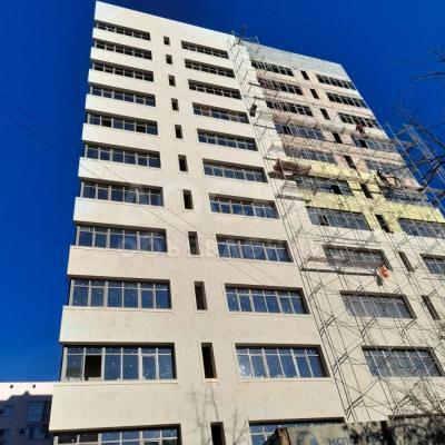 Продаю 1-комнатную квартиру, 55кв. м., этаж - 10/10, Боконбаева / Панфилова.