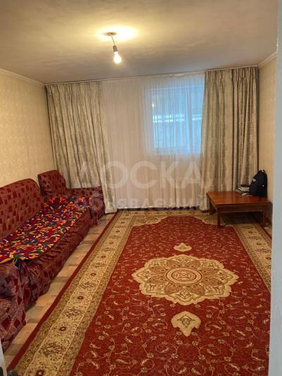 Продаю дом 6-ком. этаж-1, 5-сот., стена кирпич, рядом с.Кун-Туу.