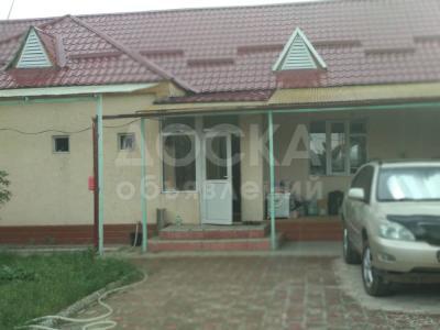 Продаю дом 5-ком., 120кв. м., этаж-1, 1-сот., стена кирпич, Ю.Магистраль/Баха.