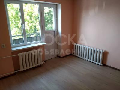 Продаю 1-комнатную квартиру, 29кв. м., этаж - 3/3, Ден-Сяопина 10.