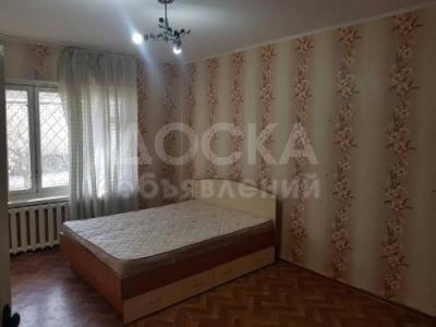 Продаю 1-комнатную квартиру, 35кв. м., этаж - 1/9, Жукеева - Пудовкина.