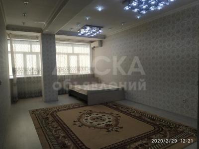 Продаю 3-комнатную квартиру, 127кв. м., этаж - 2/9, К Акиева/ Рыскулова.