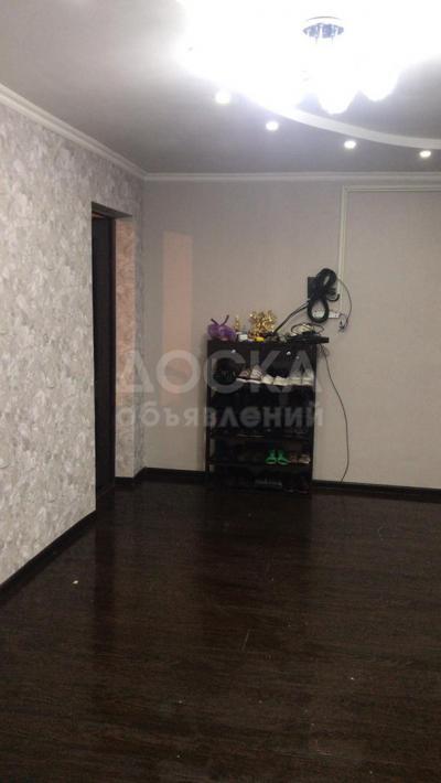 Продаю 2-комнатную квартиру, 100кв. м., этаж - 1/4, В районе мед. академии.