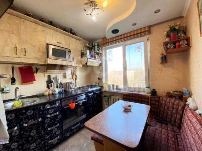Продаю 2-комнатную квартиру, 44кв. м., этаж - 4/4, 9 мкр.