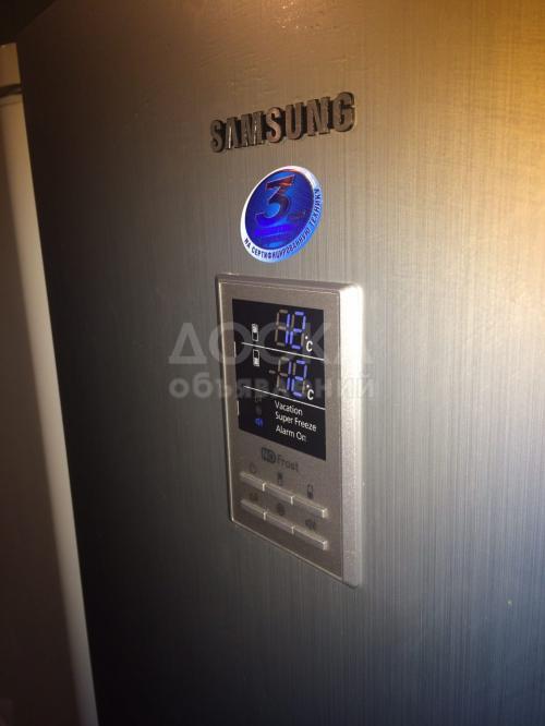 продаю холодильник Samsung