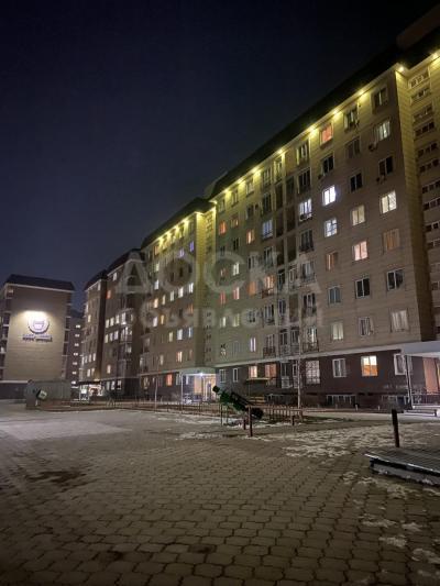 Продаю 2-комнатную квартиру, 50кв. м., этаж - 5/8, ул. Исакеева .