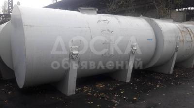 Продаются 10 кубовые железные емкости.