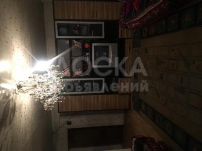 Продаю дом 10-ком. 220кв. м., этаж-2, 6-сот., стена кирпич, Кедровая 26 , р-н Кож-завода.