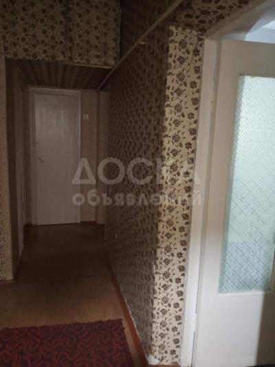 Продаю 4-комнатную квартиру, 80кв. м., за Аламедином-1, ул. Зеленая.