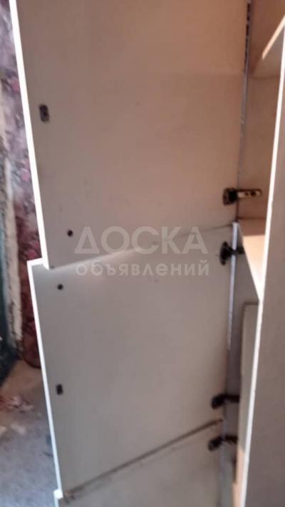 Шкаф (пинал) и стол комплект