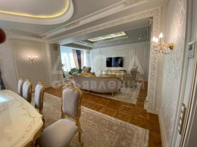 Продаю 5-комнатную квартиру, 310кв. м., этаж - 4/9, в самом престижном доме Бишкека "КАРВЕН.