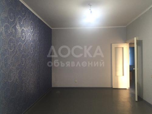 Продаю квартиру 3-ком., 70кв. м., этаж - 6/9, Мкр-н Восток-5.