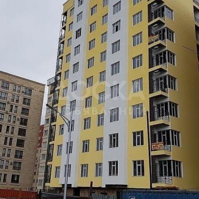 Продаю 2-комнатную квартиру, 75кв. м., этаж - 10/10, Магистраль/бакаева.